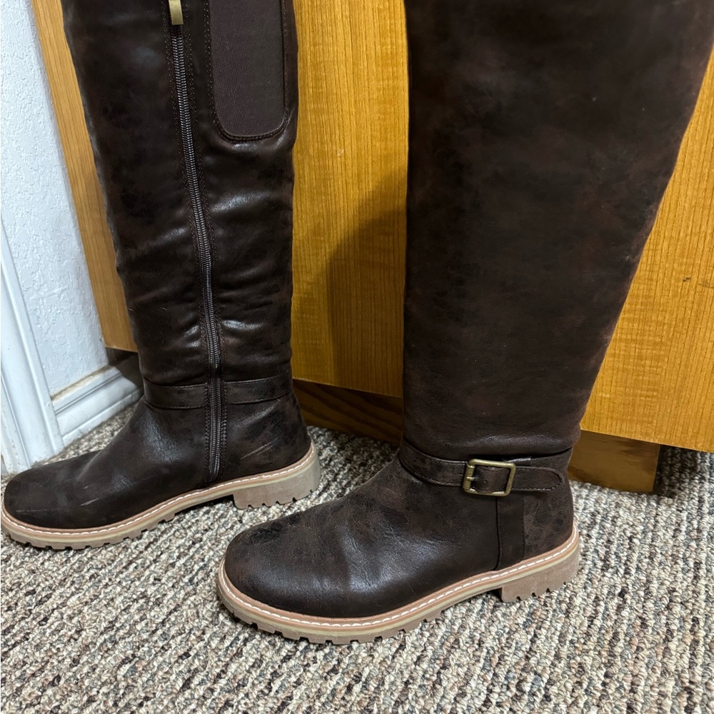 Boutique by Corkys Womens Giddy Up Distressed Lugged Sole Knee-High Boots
